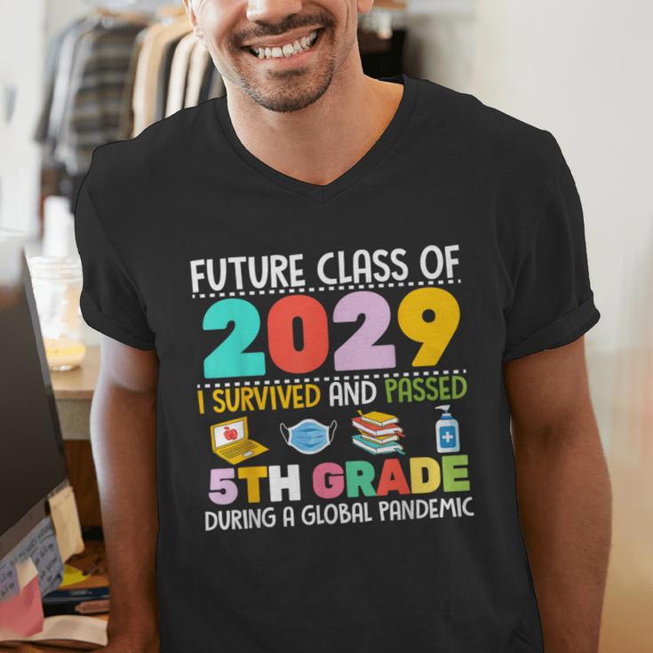 Future Class Of 2029 I Survived Passed 5th Grade Graduation Men's V-Neck T-Shirt