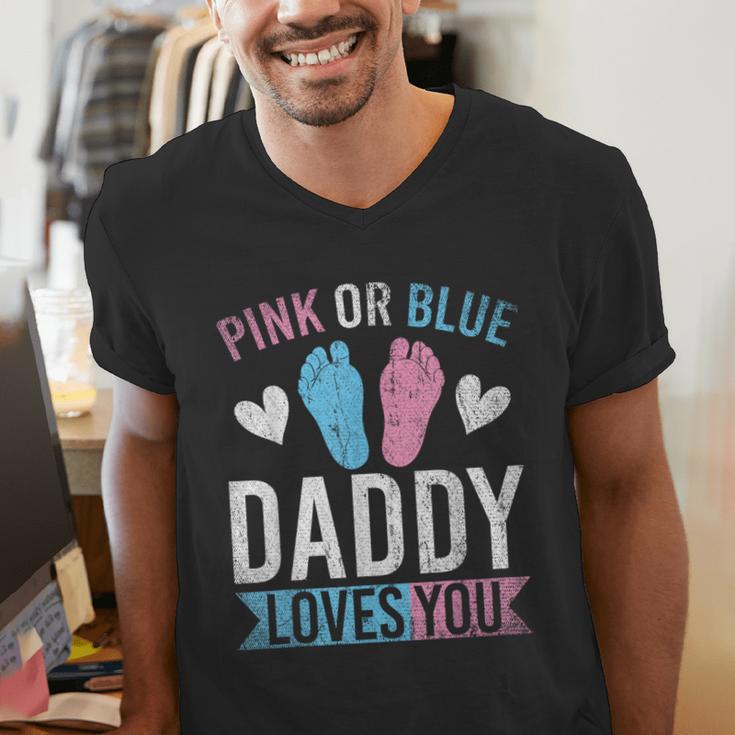Future Dad Pink Or Blue Daddy Loves You Gender Reveal Men's V-Neck T-Shirt
