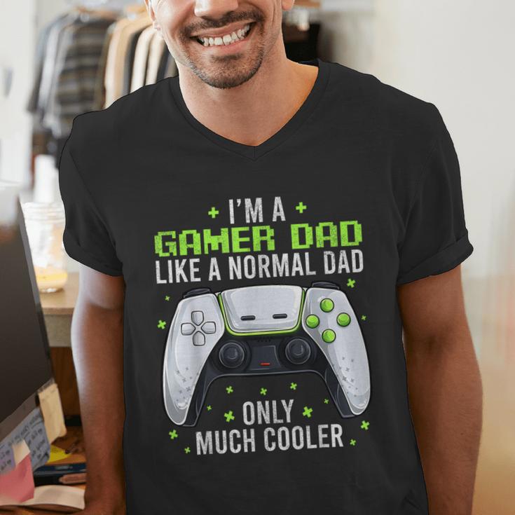 Gamer Dad Gaming Shirts Fathers Day Video Game Daddy Men's V-Neck T-Shirt