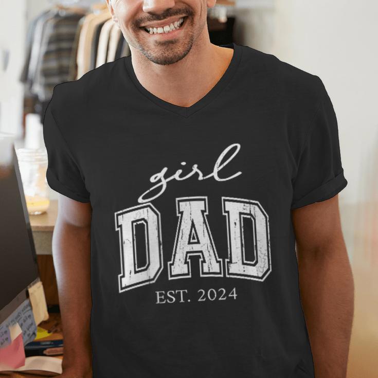 Girl Dad Est 2024 Dad Of Girls Father's Day Men's V-Neck T-Shirt