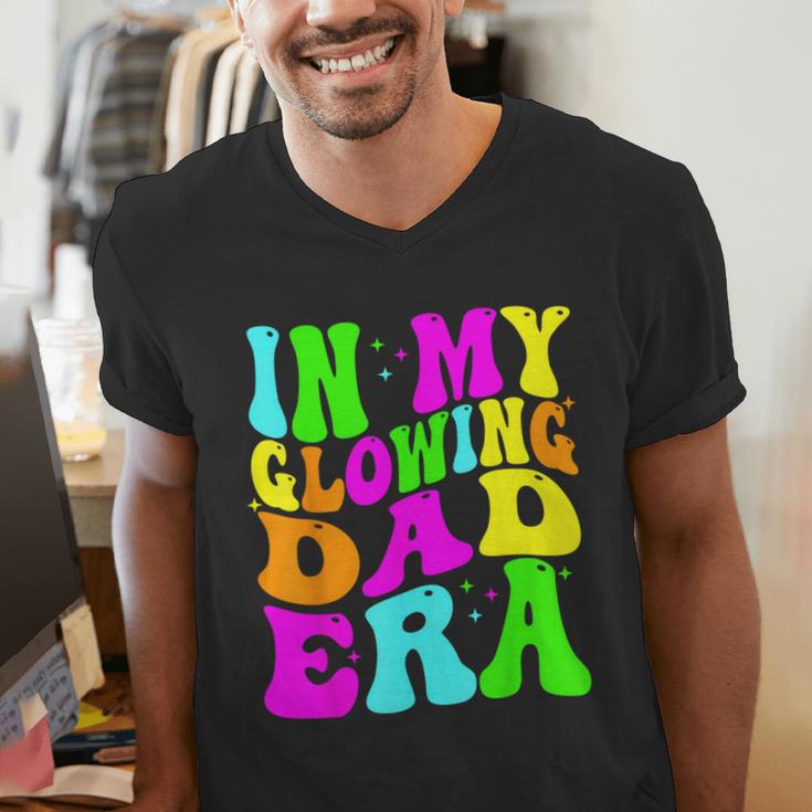 In My Glowing Dad Era Groovy Colorful Bright Men's V-Neck T-Shirt In My Glowing Dad Era Groovy Colorful Bright Men's V-Neck T-Shirt