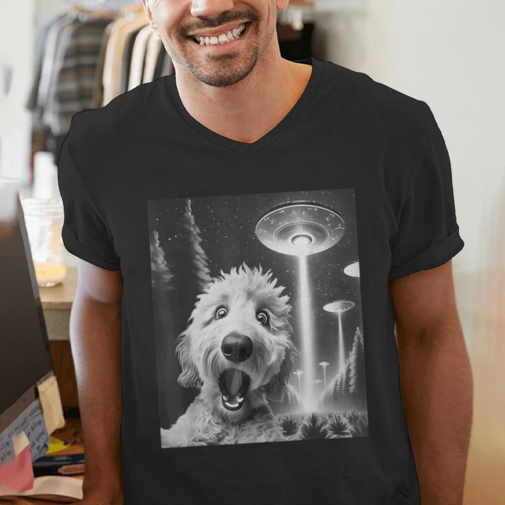 Goldendoodle Alien UFO Taking a Selfie Dog Mom Dad Men's V-Neck T-Shirt