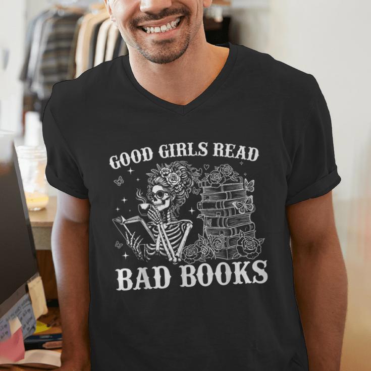 Good Girls Read Bad Books Reader Dark Romance Men's V-Neck T-Shirt