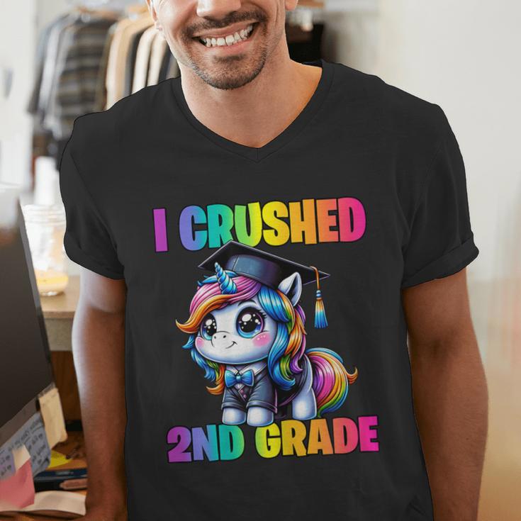 Graduation I Crushed 2nd Grade Unicorn Girls Grad Magical Men's V-Neck T-Shirt