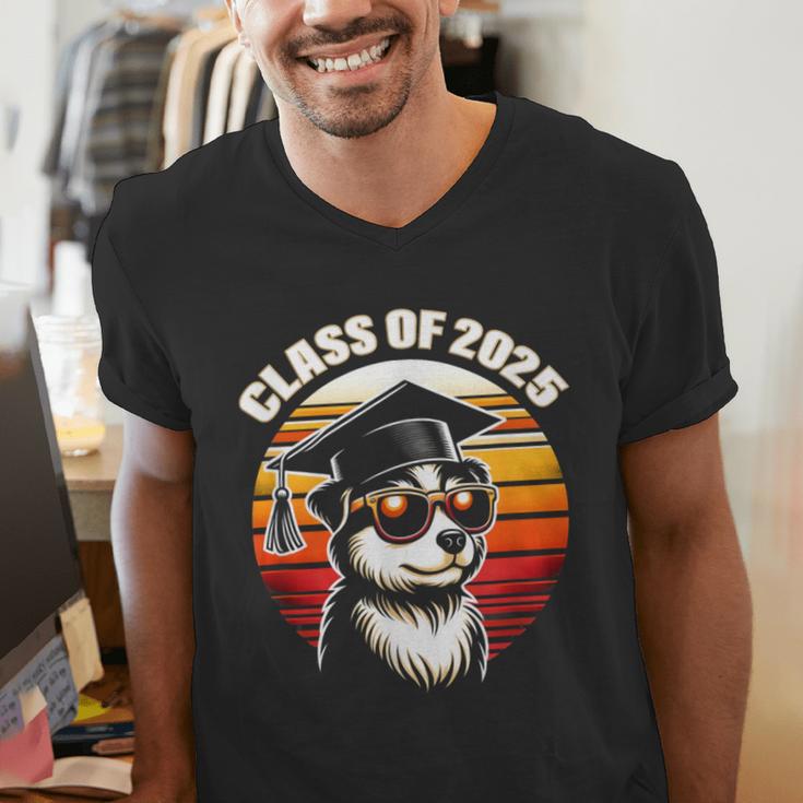 Graduation Day 2025 Graduate Class School Degree College Dog Men's V-Neck T-Shirt