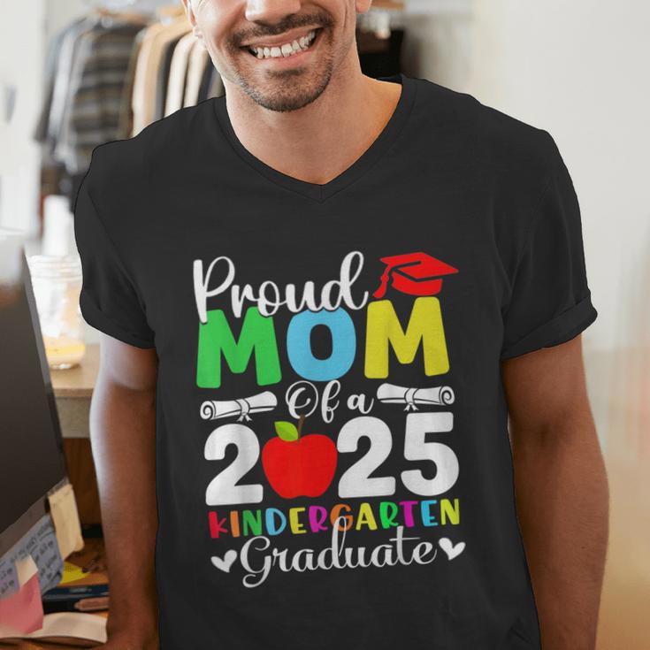 Graduation Proud Mom Of 2025 Kindergarten Graduate Men's V-Neck T-Shirt