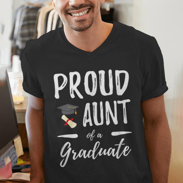 Graduation Shirt 2018 Proud Aunt Of a Graduate Men's V-Neck T-Shirt
