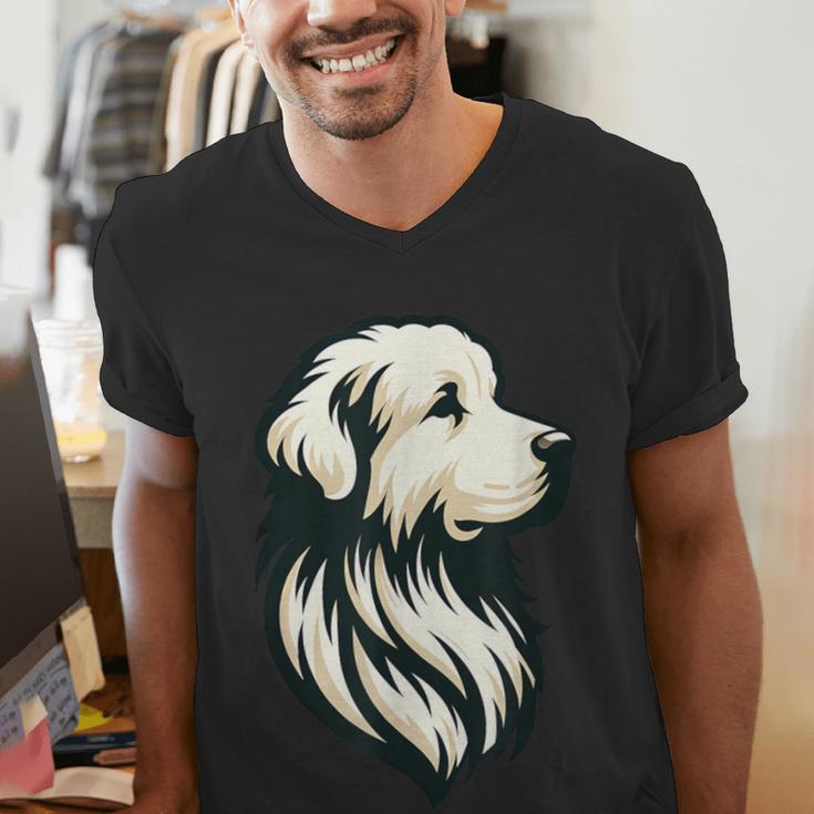Great Pyrenees Pyr Minimalist Simple Dog Mom Dad Boys Girls Men's V-Neck T-Shirt