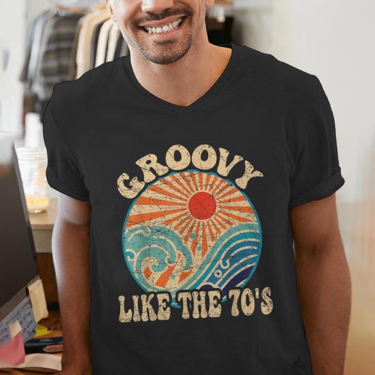 Groovy Like The 70s Aesthetic Nostalgia 1970's Retro Men's V-Neck T-Shirt
