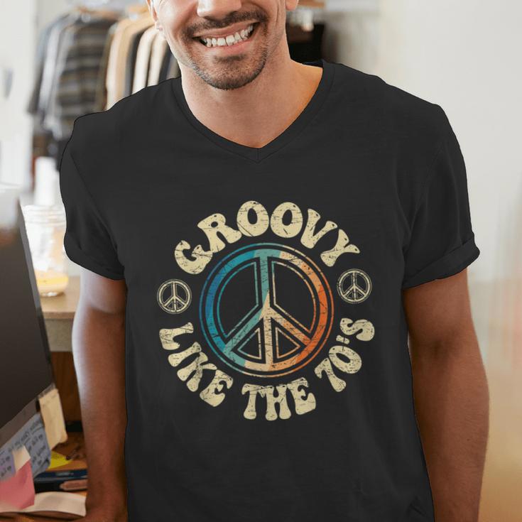 Groovy Like The 70s Peace Aesthetic Nostalgia 1970's Retro Men's V-Neck T-Shirt Groovy Like The 70s Peace Aesthetic Nostalgia 1970's Retro Men's V-Neck T-Shirt