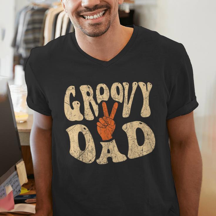 Groovy Dad 70s Aesthetic Nostalgia 1970's Retro Dad Men's V-Neck T-Shirt