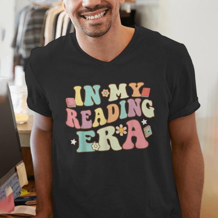 Groovy In My Reading Era Read Book Reader Reading Men's V-Neck T-Shirt