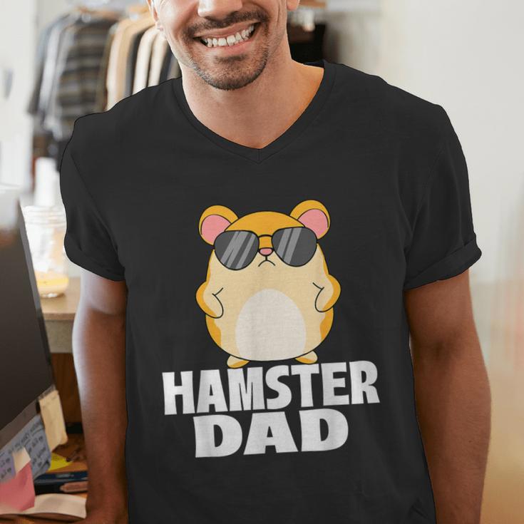 Hamster Dad Father's Day Animal Whisperer Rodent Lover Men's V-Neck T-Shirt
