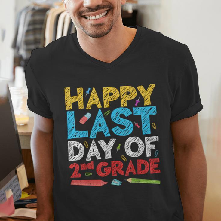 Happy Last Day Of 2nd Grade Shirt Second Grade Graduation Men's V-Neck T-Shirt