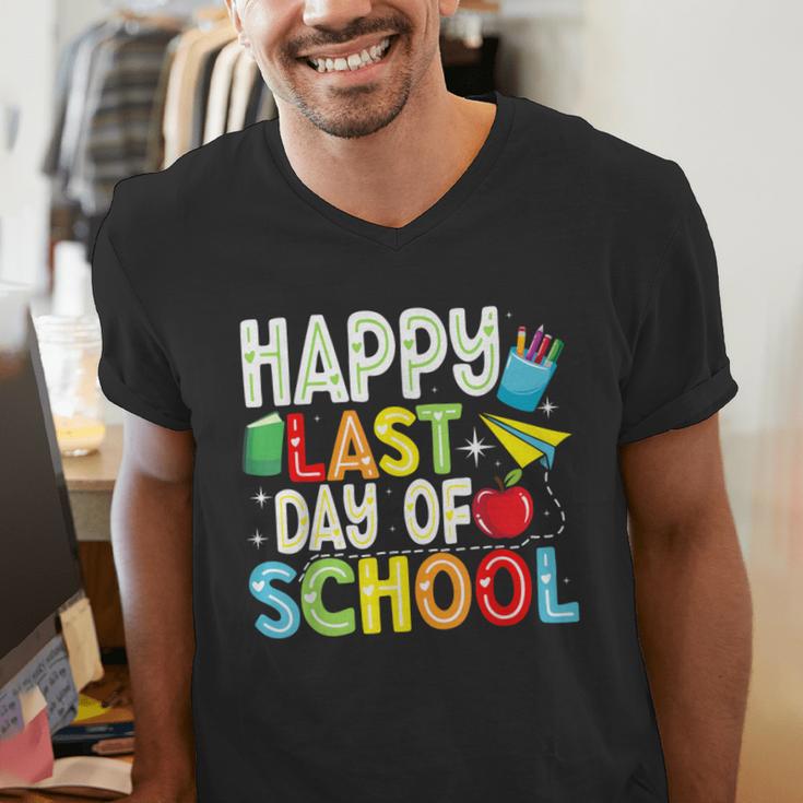 Happy Last Day Of School Teacher Kids Boys Girls Graduation Men's V-Neck T-Shirt