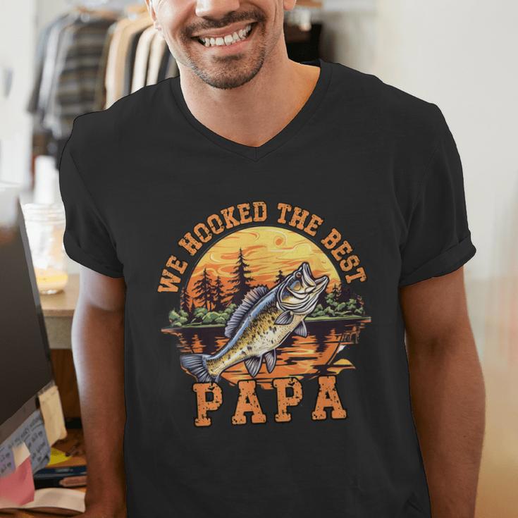We Hooked The Best Papa Ever Fishing Dad Papa's Day Men's V-Neck T-Shirt