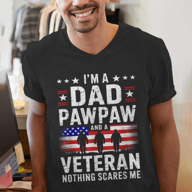 I'm A Dad Pawpaw And A Veteran Shirt Men Grandpa Fathers Day Men's V-Neck T-Shirt