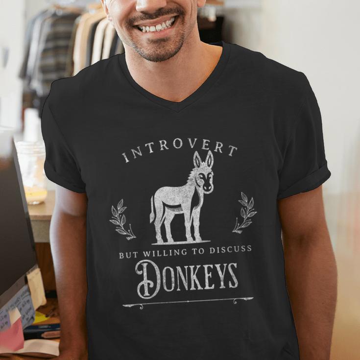Introvert But Willing To Discuss Donkeys Vintage Retro Men's V-Neck T-Shirt Introvert But Willing To Discuss Donkeys Vintage Retro Men's V-Neck T-Shirt