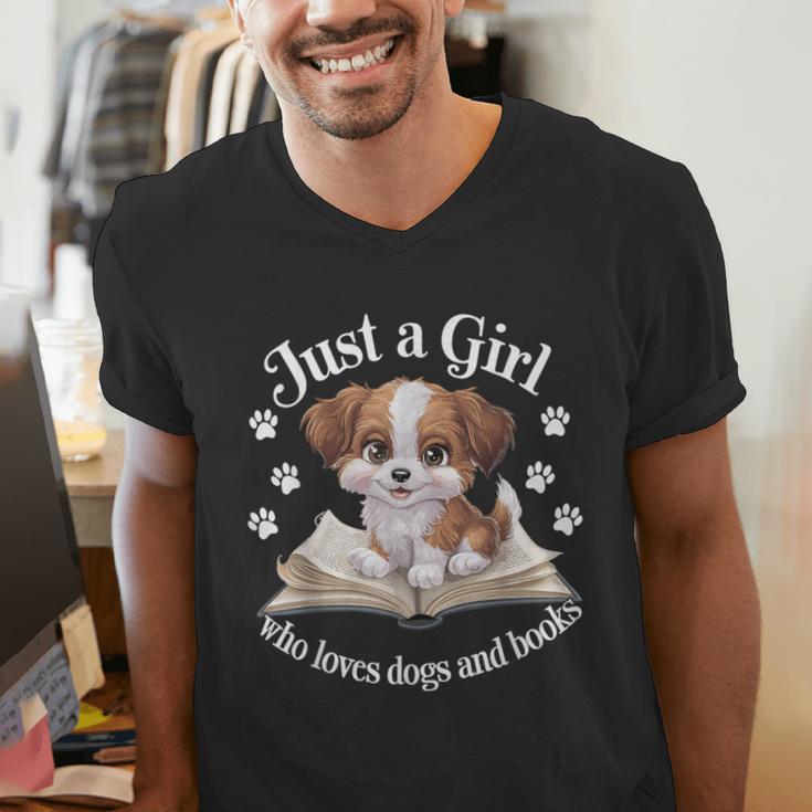 Just a Girl Who Loves Dogs And Books Cute Dog Men's V-Neck T-Shirt