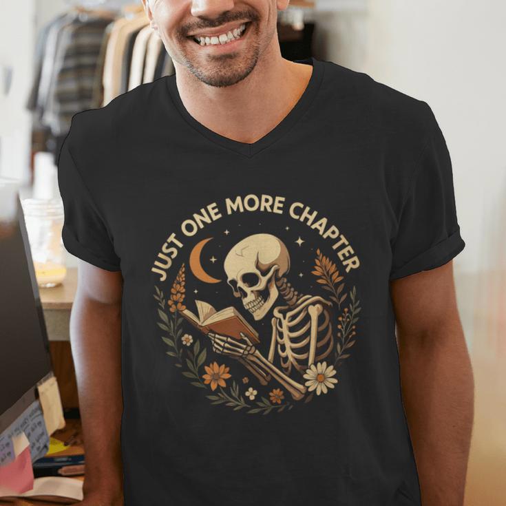 Just One More Chapter Book Lover Bookish Reading Skeleton Men's V-Neck T-Shirt Just One More Chapter Book Lover Bookish Reading Skeleton Men's V-Neck T-Shirt
