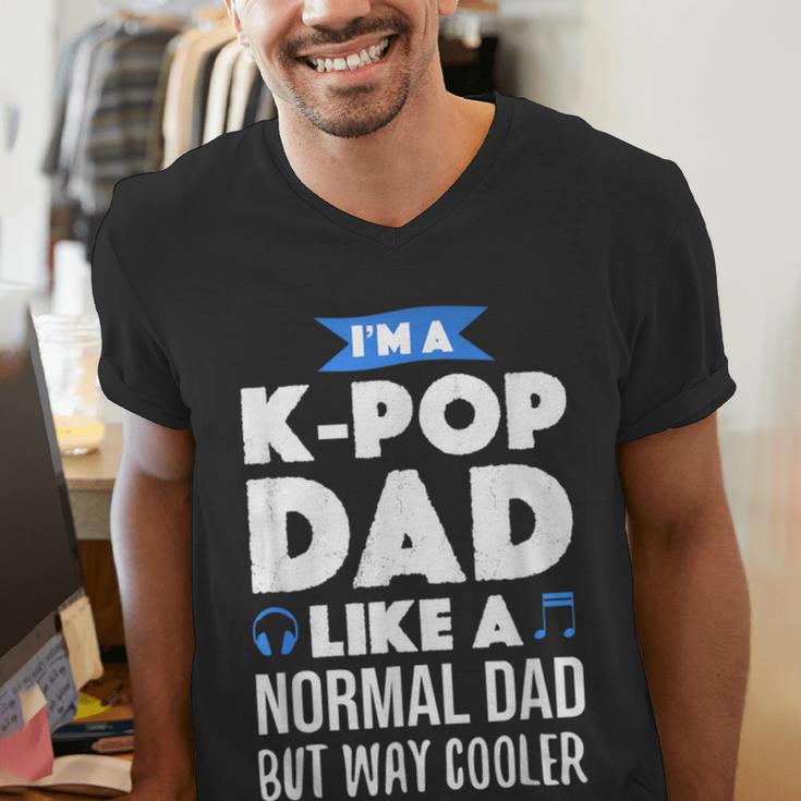 K-Pop Dad Korean Music Lover Men's V-Neck T-Shirt K-Pop Dad Korean Music Lover Men's V-Neck T-Shirt