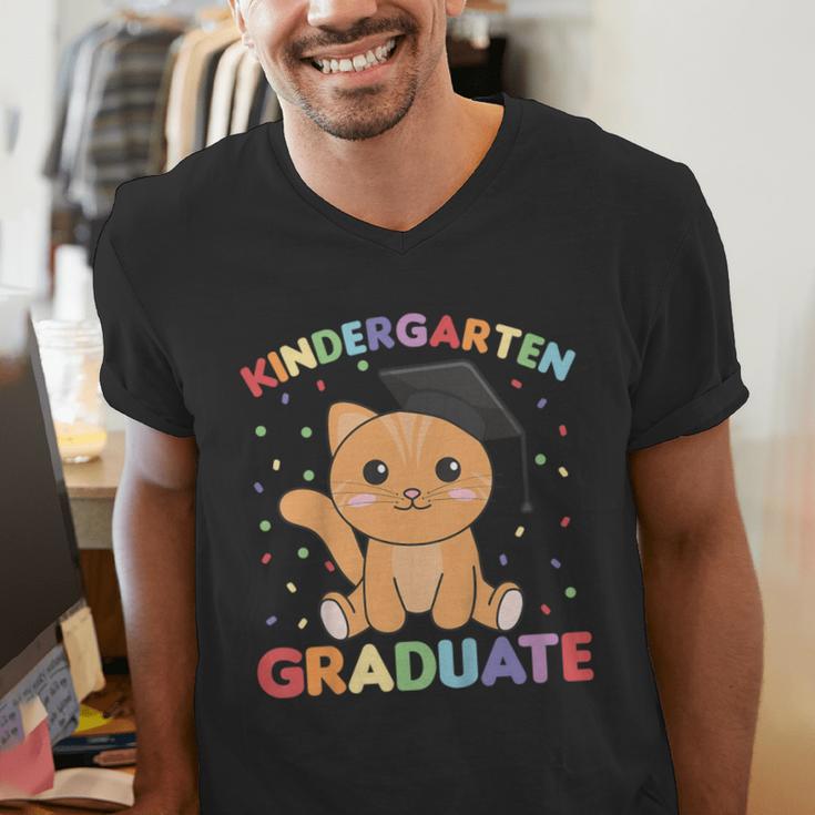 Kids Kindergarten Graduate Cat Graduation Men's V-Neck T-Shirt