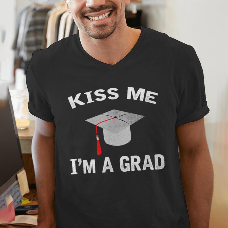 Kiss Me I'm A Grad Graduation T-Shirt Men's V-Neck T-Shirt