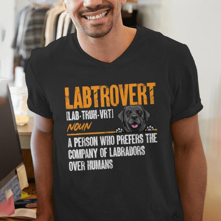 Labrador Retriever Labtrovert Definition Introvert Labrador Men's V-Neck T-Shirt