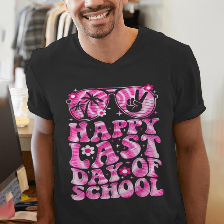 Last Day Of School Teacher Students School Graduation Groovy Men's V-Neck T-Shirt