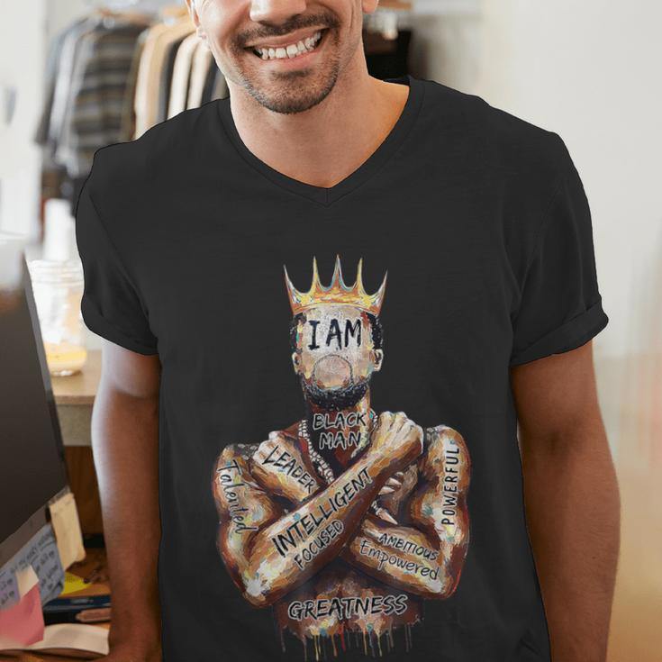 I Am Man King Powerful Dad Afro Melanin Black History Men's V-Neck T-Shirt