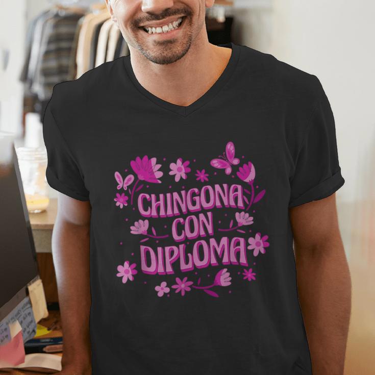 Masters Graduation Educated Latina Chingona Con Diploma Men's V-Neck T-Shirt