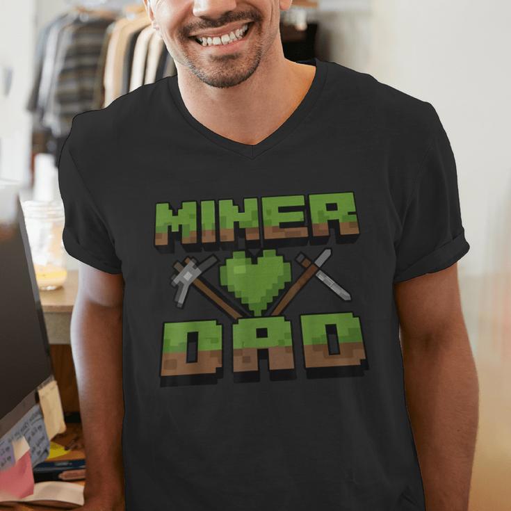 Miner Dad Birthday Boy Party Video Gamer Pixel Men's V-Neck T-Shirt