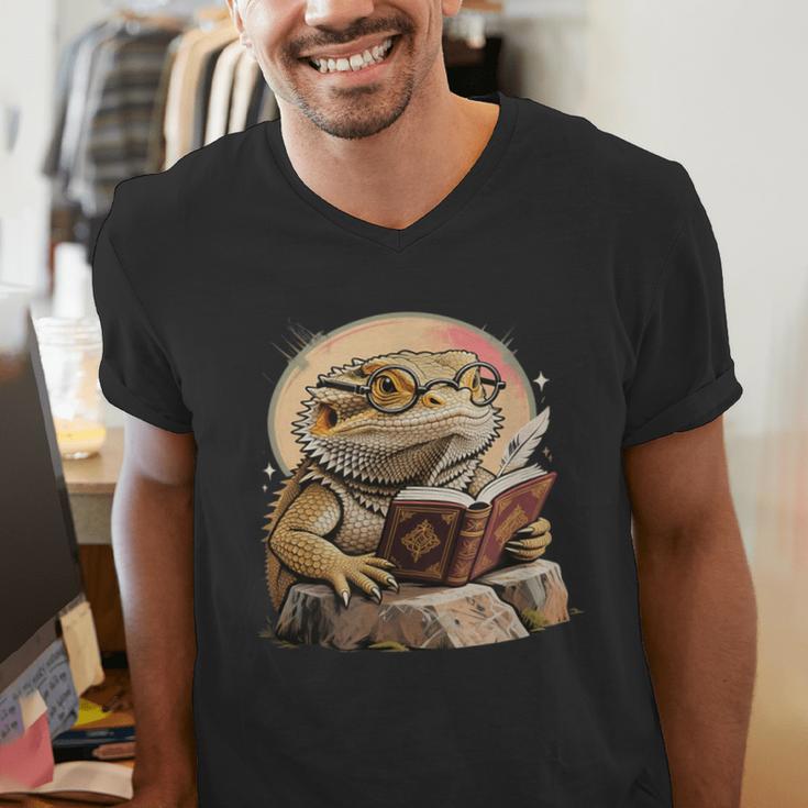 Nerdy Bearded Dragon Glasses Book Reading Men's V-Neck T-Shirt Nerdy Bearded Dragon Glasses Book Reading Men's V-Neck T-Shirt