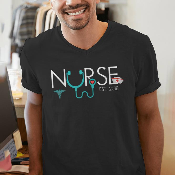 New Nurse Est 2018 School Graduation Nursing Men's V-Neck T-Shirt
