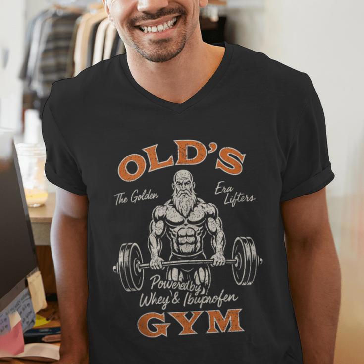 Old's Gym Logo Workout Dad Grandpa Weightlifting Old Men Gym Men's V-Neck T-Shirt
