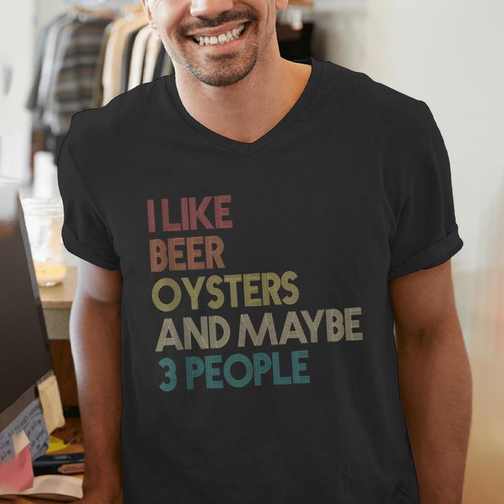 Oysters And Beer Lovers Introvert Quote Vintage Retro Men's V-Neck T-Shirt