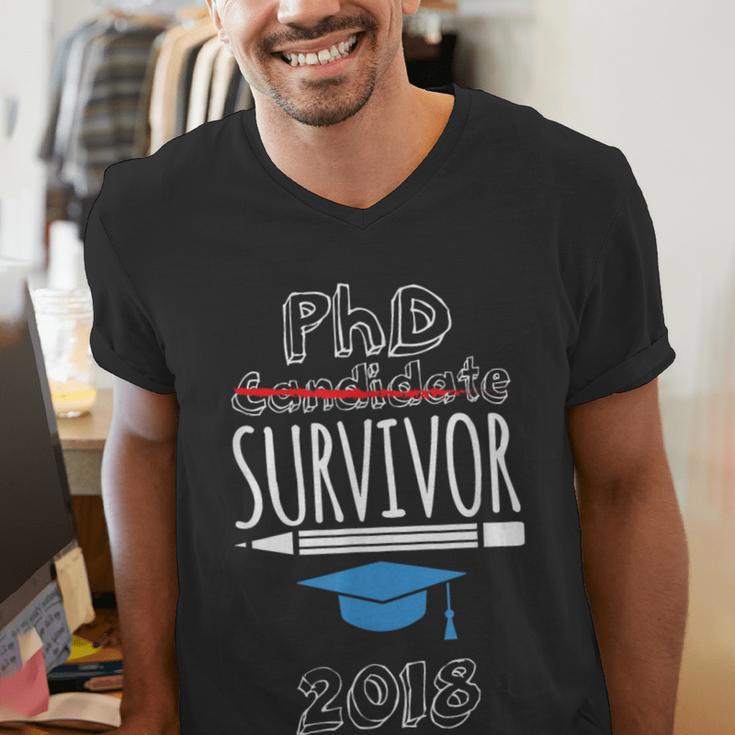 PhD Survivor 2018 Tshirt For PhD Graduates Graduation Gift Men's V-Neck T-Shirt