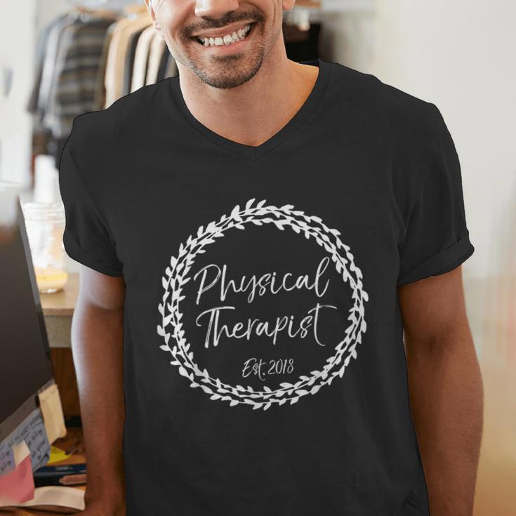 Physical Therapist Est 2018 Shirt Therapy Graduation Men's V-Neck T-Shirt