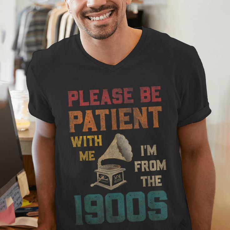 Please Be Patient With Me I'm From The 1900s Cool Gramophone Men's V-Neck T-Shirt Please Be Patient With Me I'm From The 1900s Cool Gramophone Men's V-Neck T-Shirt
