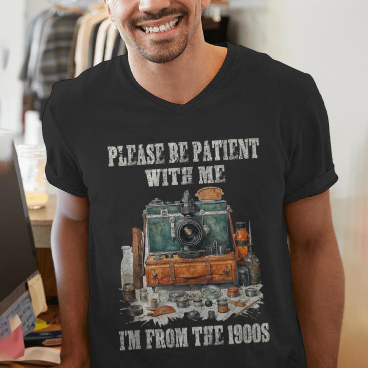 Please Be Patient With Me I'm From The 1900s Photographer Men's V-Neck T-Shirt