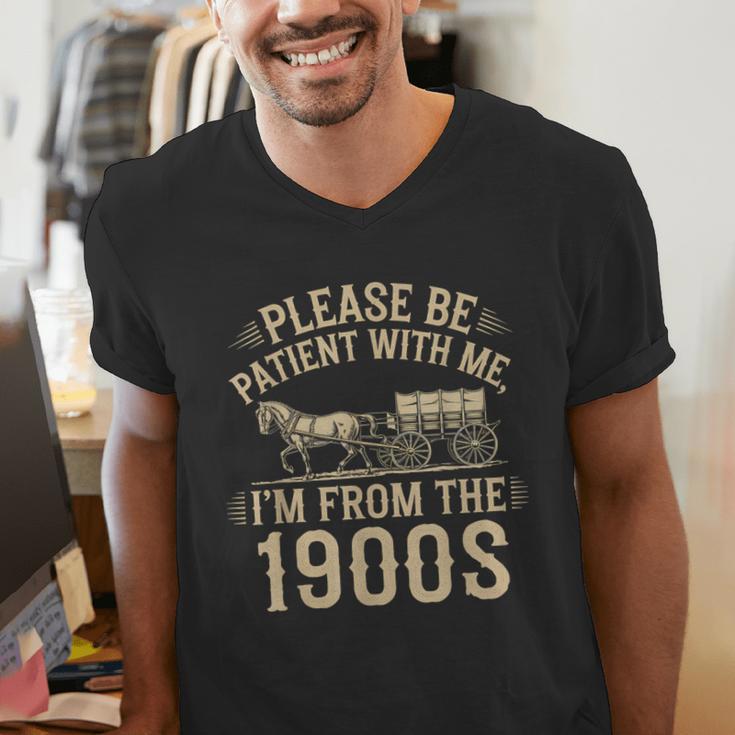 Please Be Patient With Me I'm From The 1900s Vintage Horse Men's V-Neck T-Shirt