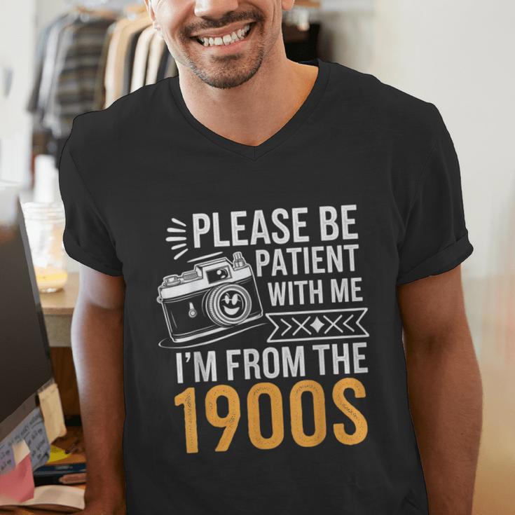 Please Be Patient With Me I'm From The 1900s Vintage Oldie Men's V-Neck T-Shirt