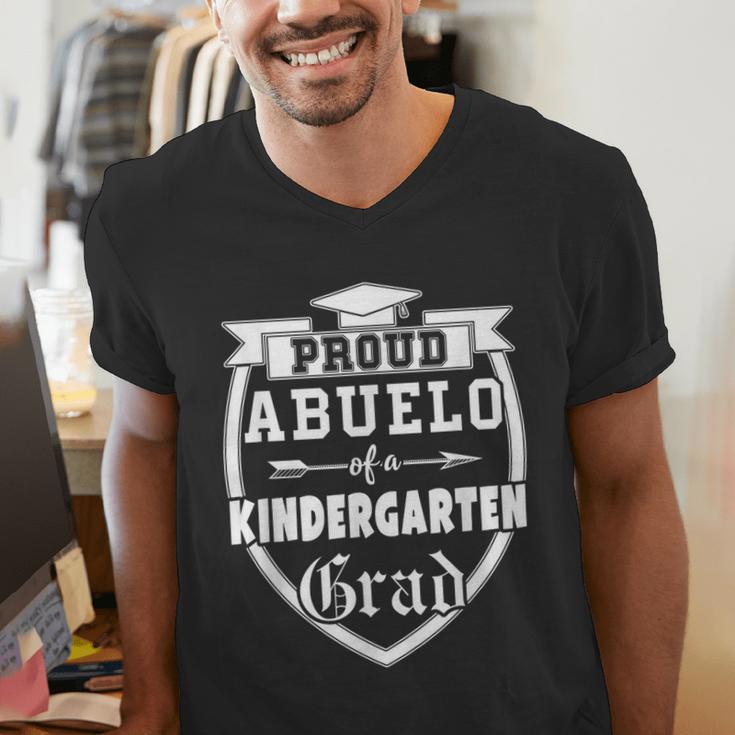 Proud Abuelo Of a Kindergarten Grad Grandpa Graduation Shirt Men's V-Neck T-Shirt