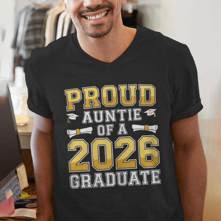 Proud Auntie Of A 2026 Graduate Shirt Class 2026 Graduation Men's V-Neck T-Shirt