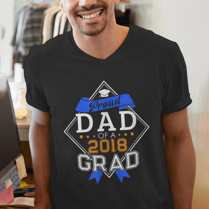 Proud Dad Of A 2018 Graduate Graduation Grad Men's V-Neck T-Shirt