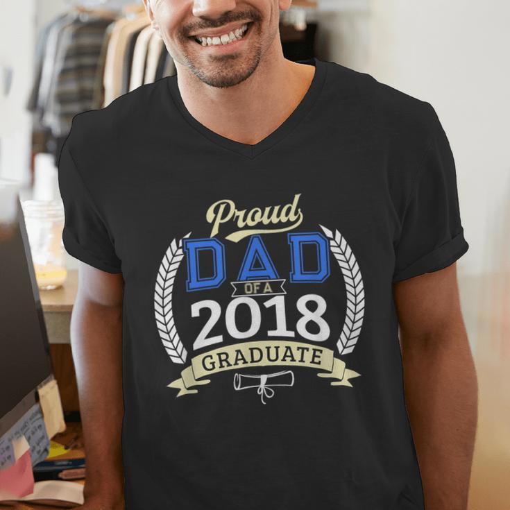 Proud Dad Of A 2018 Graduate Shirt Graduation Grad Men's V-Neck T-Shirt