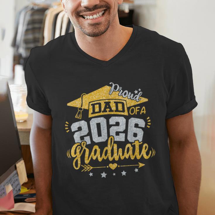 Proud Dad Of A 2026 Graduate Grad Senior Graduation Father Men's V-Neck T-Shirt