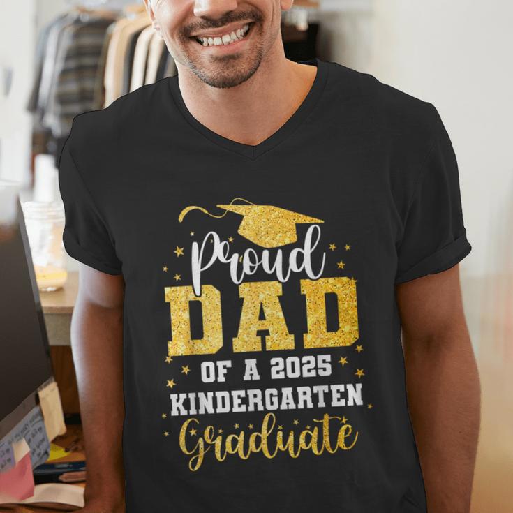 Proud Dad Of A Class 2025 Kindergarten Graduate Graduation Men's V-Neck T-Shirt