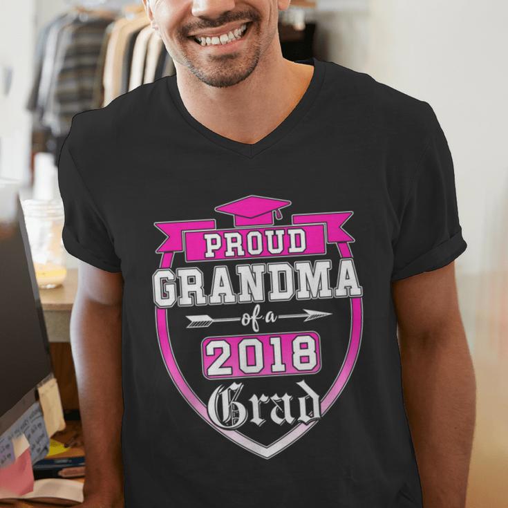 Proud Grandma Of a 2018 Grad Graduation Family Men's V-Neck T-Shirt