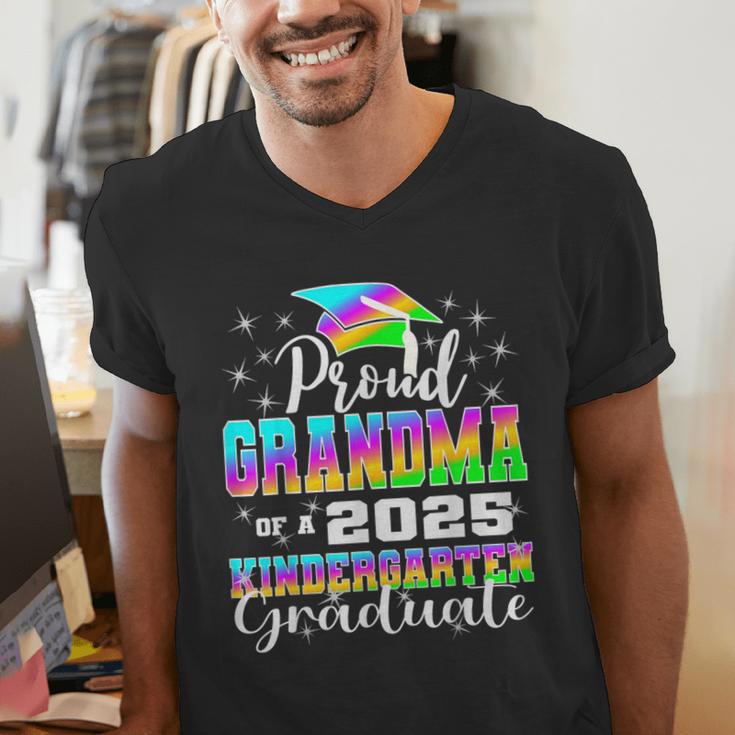 Proud Grandma Of Kindergarten Graduate 2025 Graduation Men's V-Neck T-Shirt
